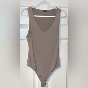 Express Body Contour Silky V-neck Tank Bodysuit